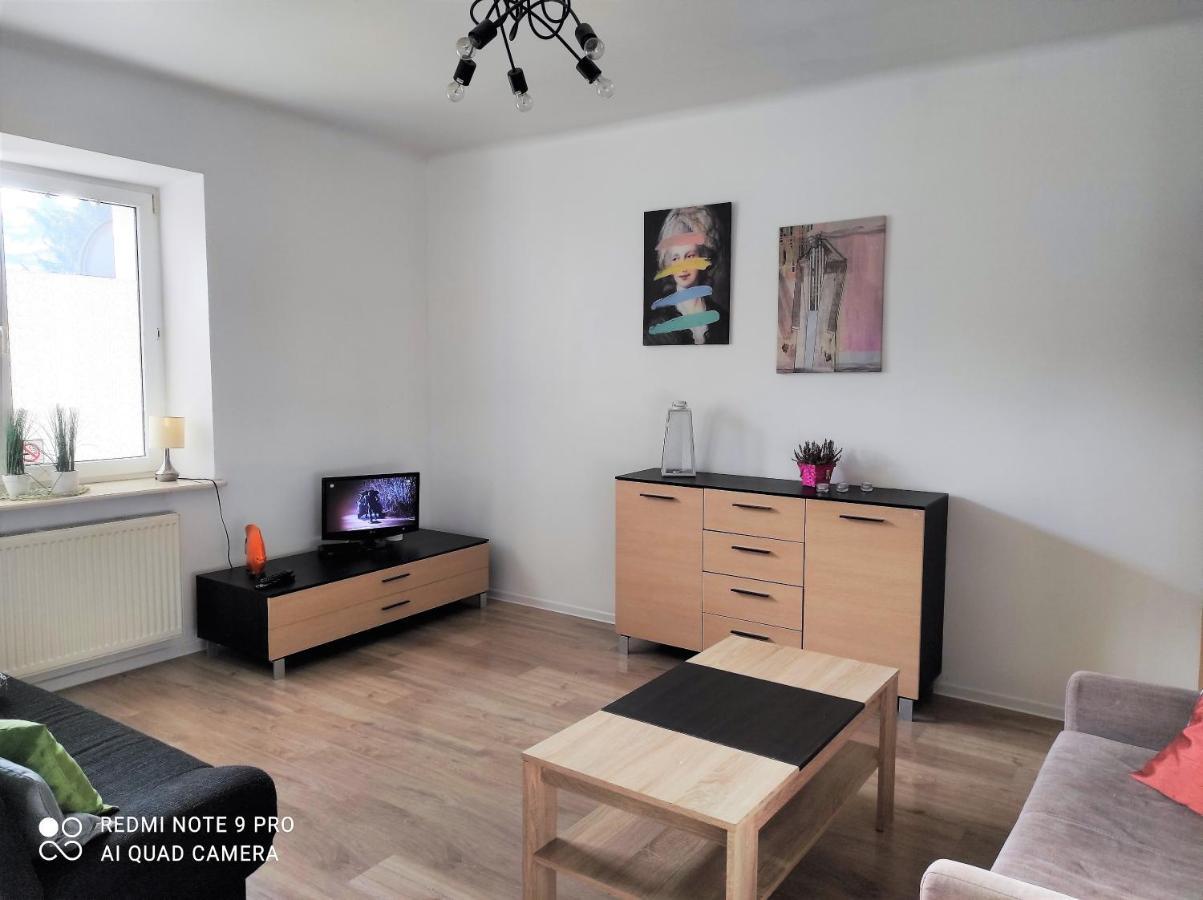 Studio Skarzyko Kamienna Lägenhet Skarżysko-Kamienna Exteriör bild